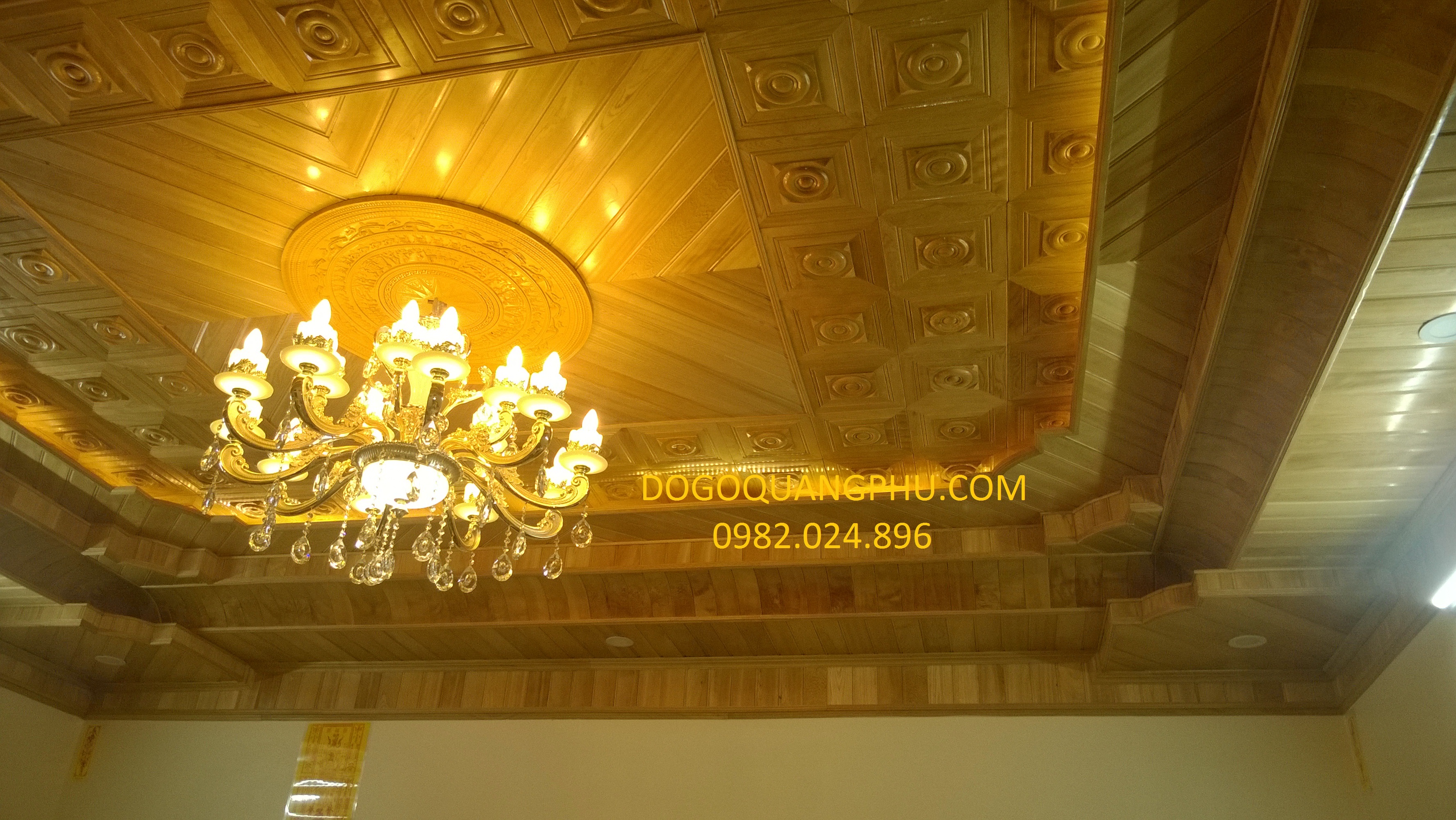 Trần gỗ Pơmu - Ấn tượng độc đáo trong không gian nhà bạn Trần gỗ Pơmu - Ấn tượng độc đáo trong không gian nhà bạn