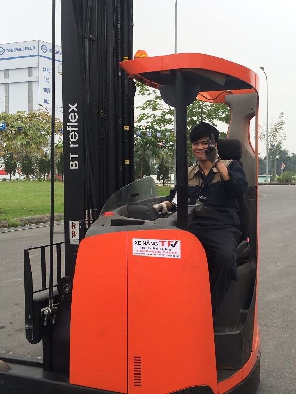 BÀN GIAO XE NÂNG BT RRE160E CHO KHÁCH HÀNG, HÀNG ĐẸP, GIAO NHANH BÀN GIAO XE NÂNG BT RRE160E CHO KHÁCH HÀNG, HÀNG ĐẸP, GIAO NHANH