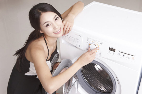 Giặt máy có sạch như giặt tay không? Giặt máy có sạch như giặt tay không?