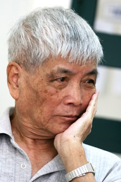 NHÀ THƠ “CỬA MỞ” ĐÃ ĐI XA… NHÀ THƠ “CỬA MỞ” ĐÃ ĐI XA…