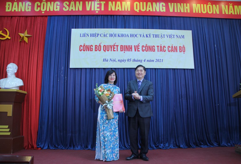 Liên hiệp các Hội Khoa học và Kỹ thuật Việt Nam công bố các quyết định bổ nhiệm cán bộ chủ chốt Liên hiệp các Hội Khoa học và Kỹ thuật Việt Nam công bố các quyết định bổ nhiệm cán bộ chủ chốt