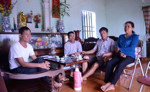 Mất đất, mất nhà vì cả tin...! Mất đất, mất nhà vì cả tin...!