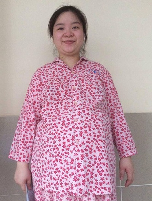 Bà mẹ trẻ mất việc, mất chồng chỉ vì... nặng gần 100kg Bà mẹ trẻ mất việc, mất chồng chỉ vì... nặng gần 100kg
