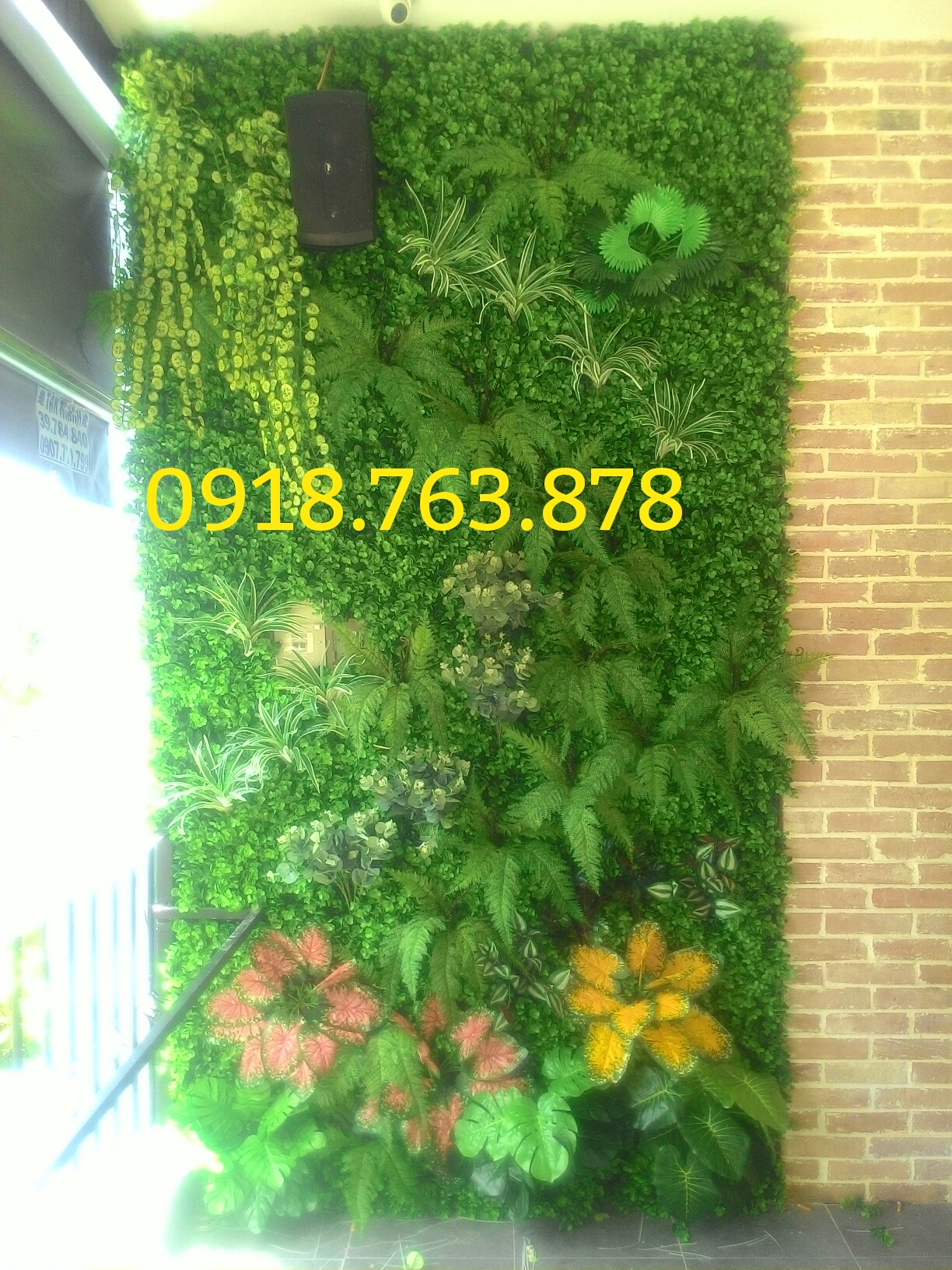 Tường cây cỏ giả trang trí văn phòng công ty khu citiland quận Gò Vấp Tường cây cỏ giả trang trí văn phòng công ty khu citiland quận Gò Vấp