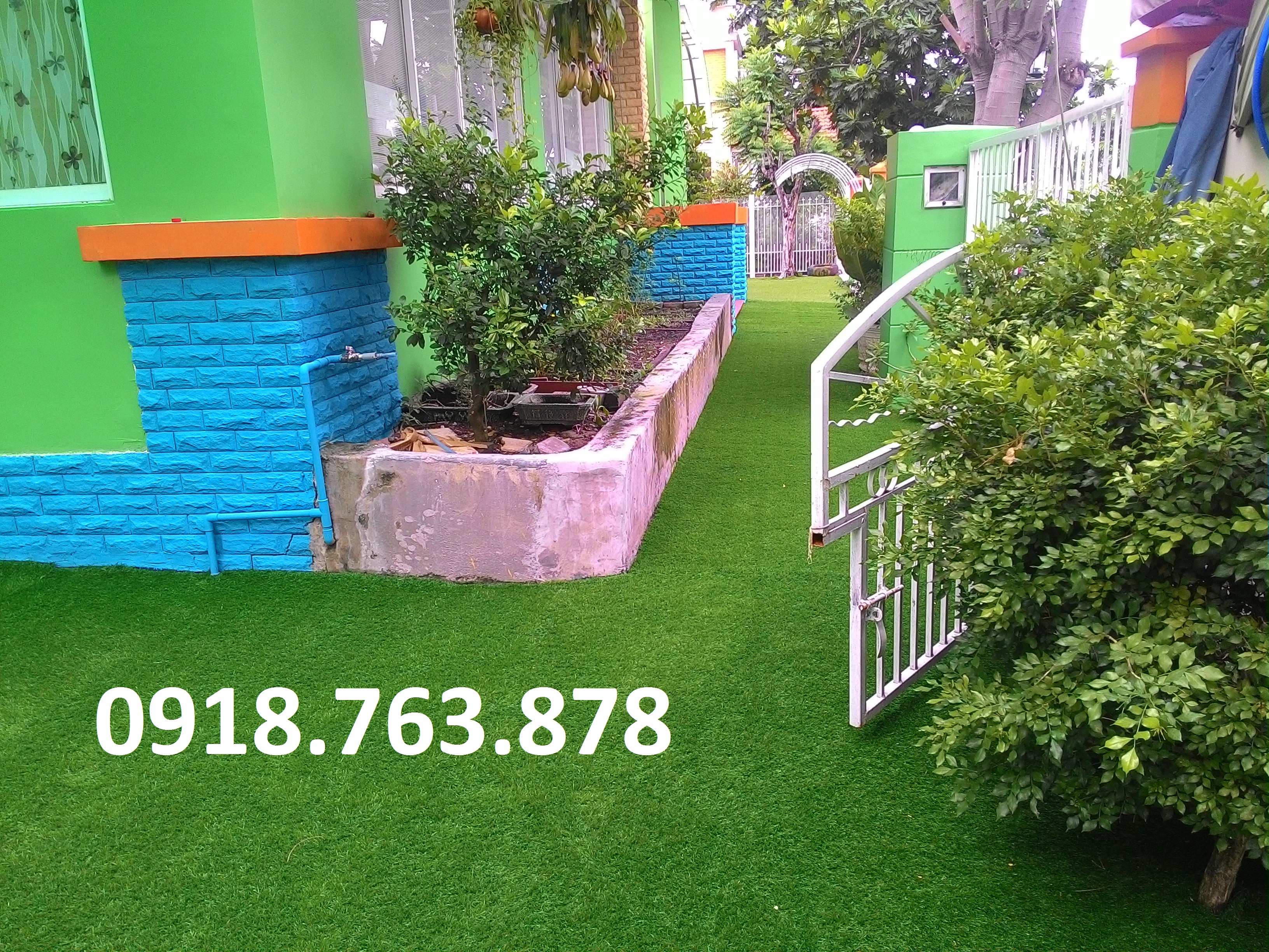 Thi công cỏ nhân tạo trang trí mầm non Kids World quận 7 Thi công cỏ nhân tạo trang trí mầm non Kids World quận 7