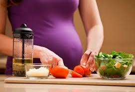Chế độ dinh dưỡng cho bà bầu 3 tháng đầu phải biết nếu muốn con khỏe mạnh Chế độ dinh dưỡng cho bà bầu 3 tháng đầu phải biết nếu muốn con khỏe mạnh