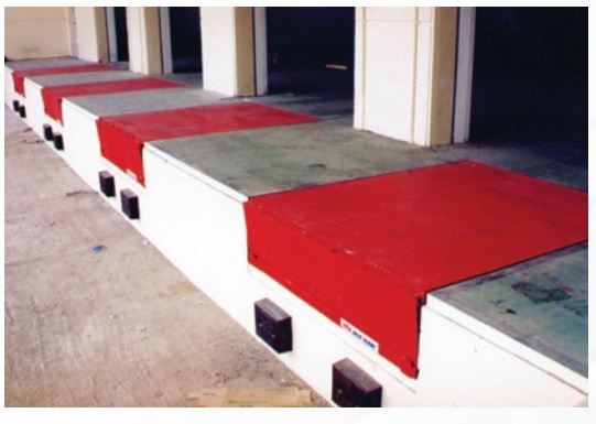 Sàn nâng tự động với hệ thống bơm thủy lực mạnh mẽ Sàn nâng tự động nhập khẩu