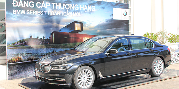 Euro Auto đồng hành cùng chương trình Vinh danh Top 100 Phong Cách Doanh Nhân 2015. Euro Auto đồng hành cùng chương trình Vinh danh Top 100 Phong Cách Doanh Nhân 2015.