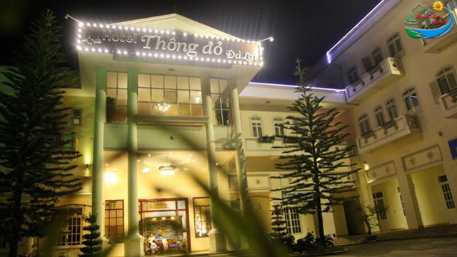 Khách Sạn Thông Đỏ Khách Sạn Thông Đỏ