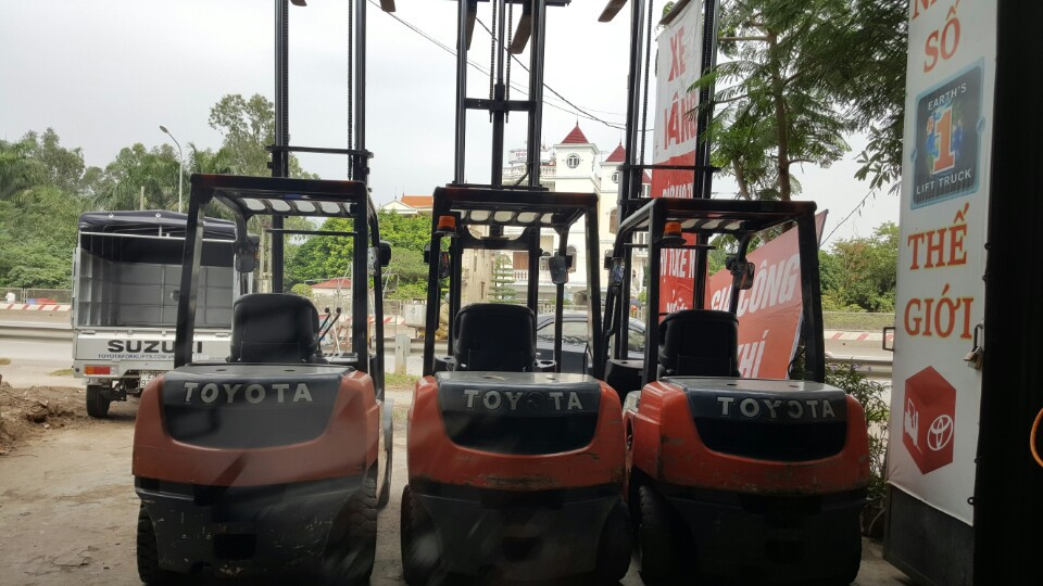 Cho thuê xe nâng tại KCN Thăng Long, Đông Anh, Hà Nội Kho hàng xe nâng cũ Toyota