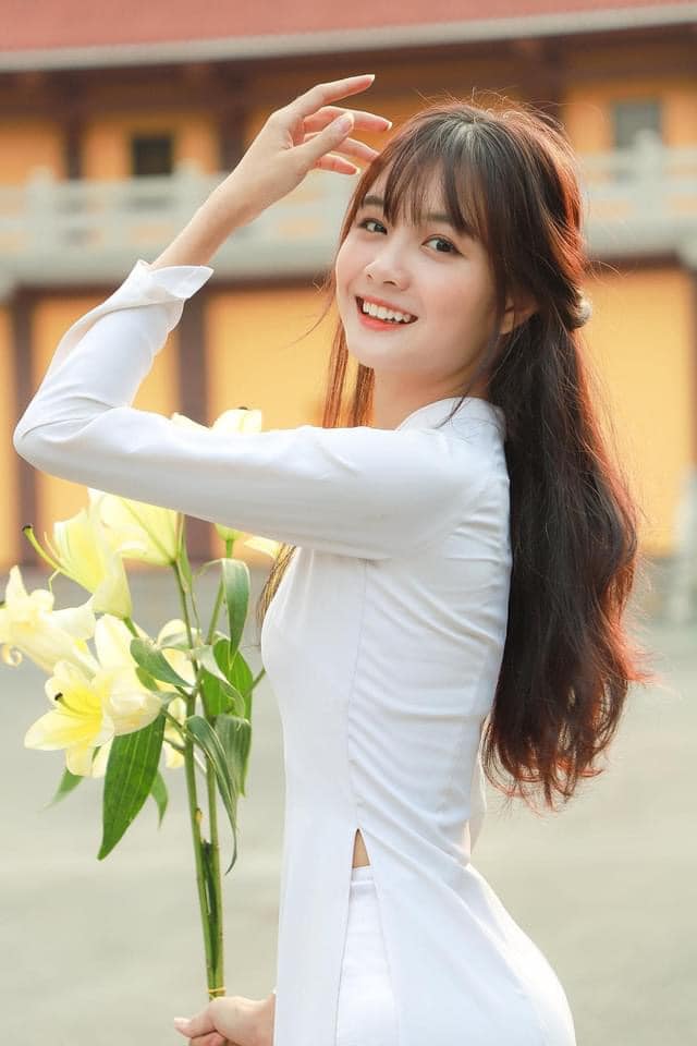 HOA CƯỜI HOA CƯỜI
